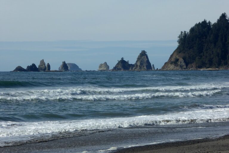 Rialto Beach and Hole-in-the-Wall: A Visitor Guide